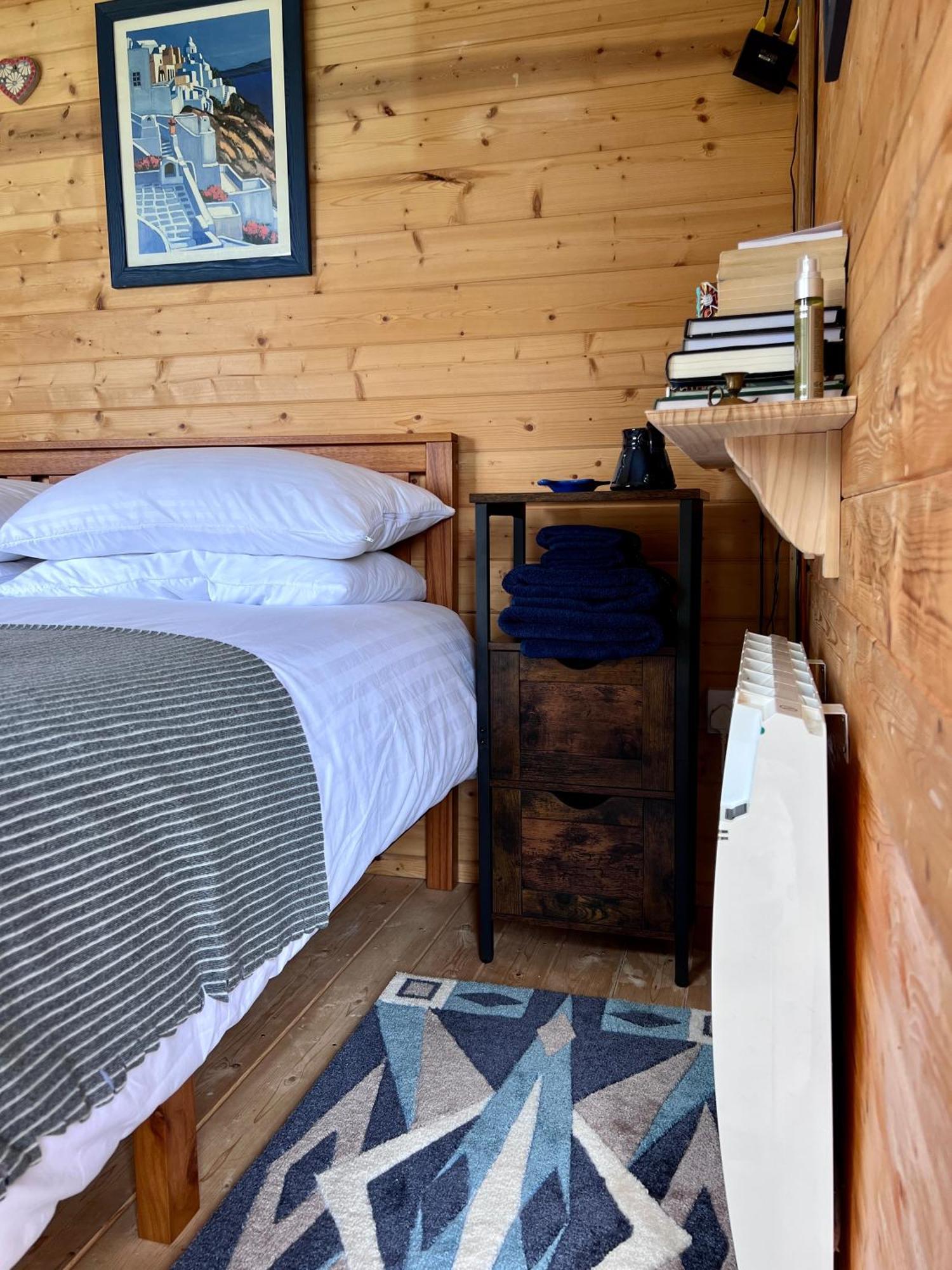 The Cabin Bradford-On-Avon Bagian luar foto