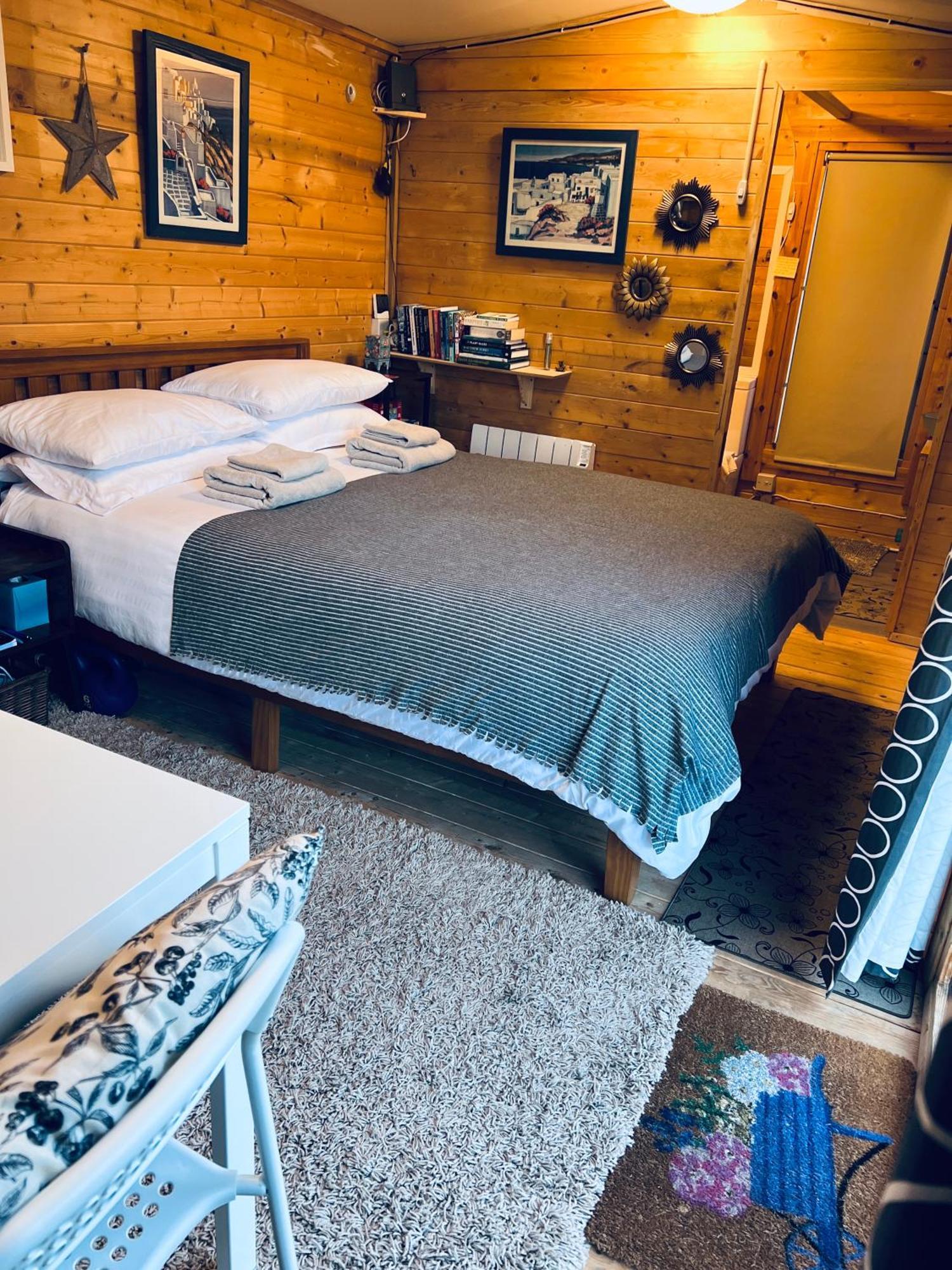 The Cabin Bradford-On-Avon Bagian luar foto